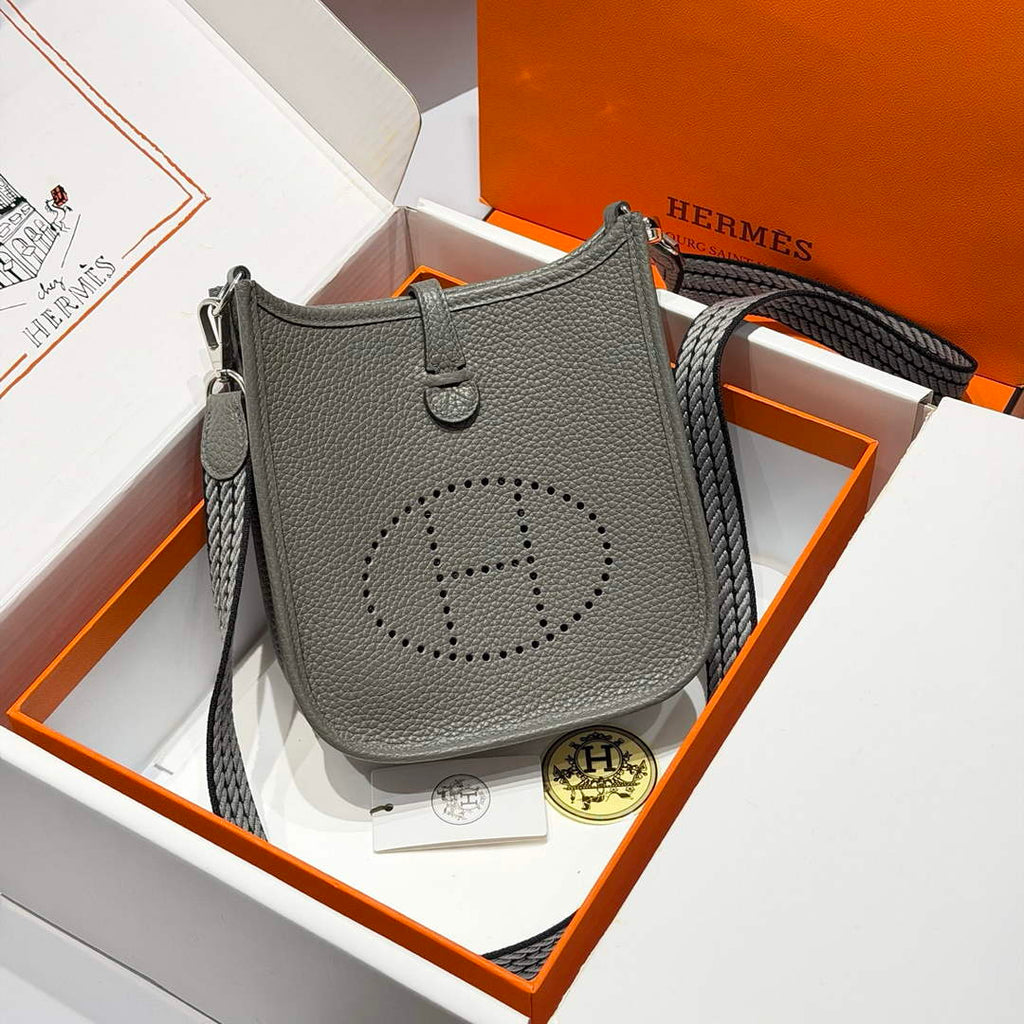 Hermes Mini Evelyne 16 Bag in Taurillon Clemence Leather H069453