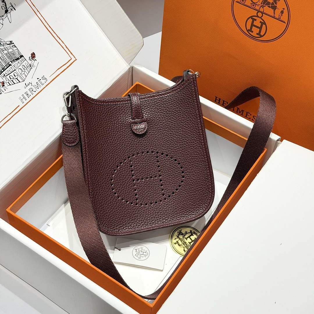 Hermes Mini Evelyne 16 Bag in Taurillon Clemence Leather H069433