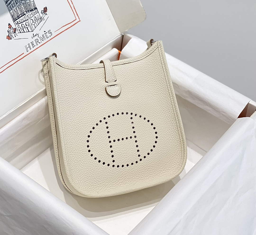 Hermes Mini Evelyne 16 Bag in Taurillon Clemence Leather H069428