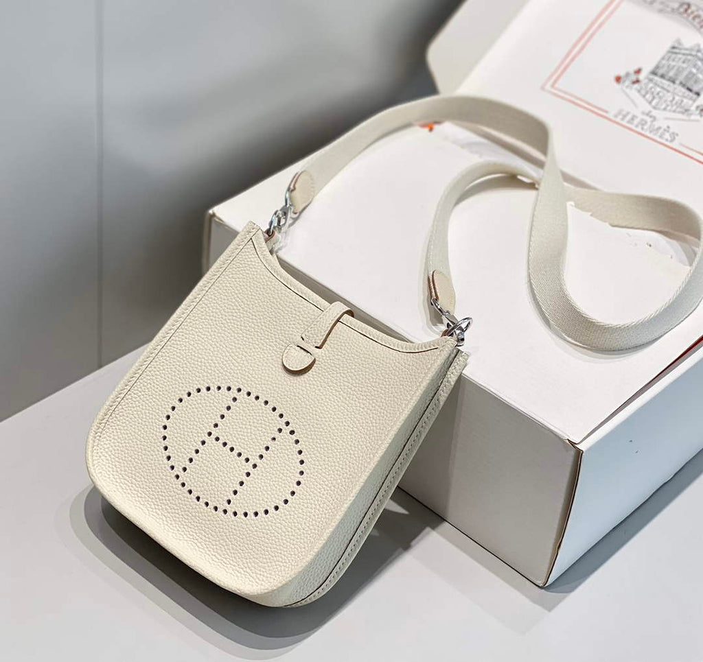 Hermes Mini Evelyne 16 Bag in Taurillon Clemence Leather H069428