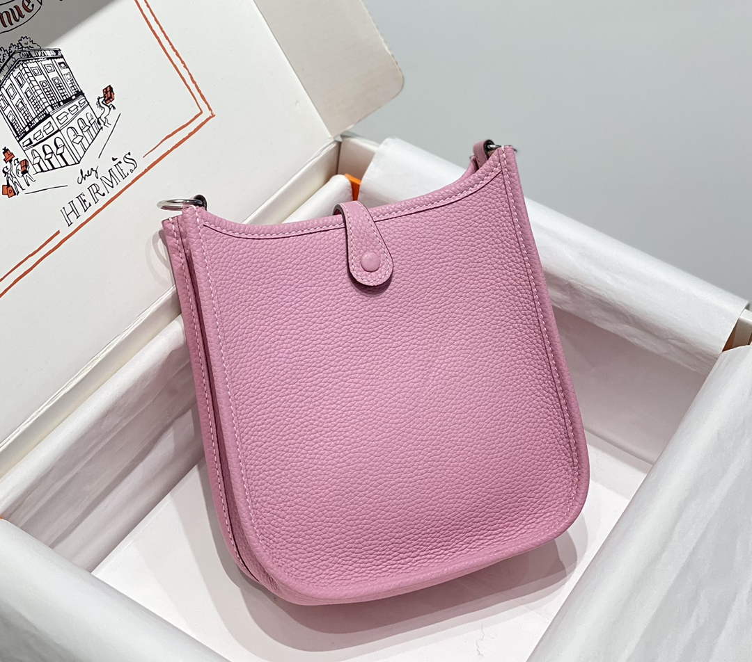 Hermes Mini Evelyne 16 Bag in Taurillon Clemence Leather H069429