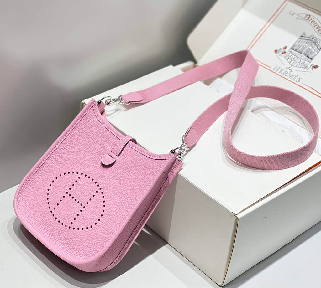 Hermes Mini Evelyne 16 Bag in Taurillon Clemence Leather H069429