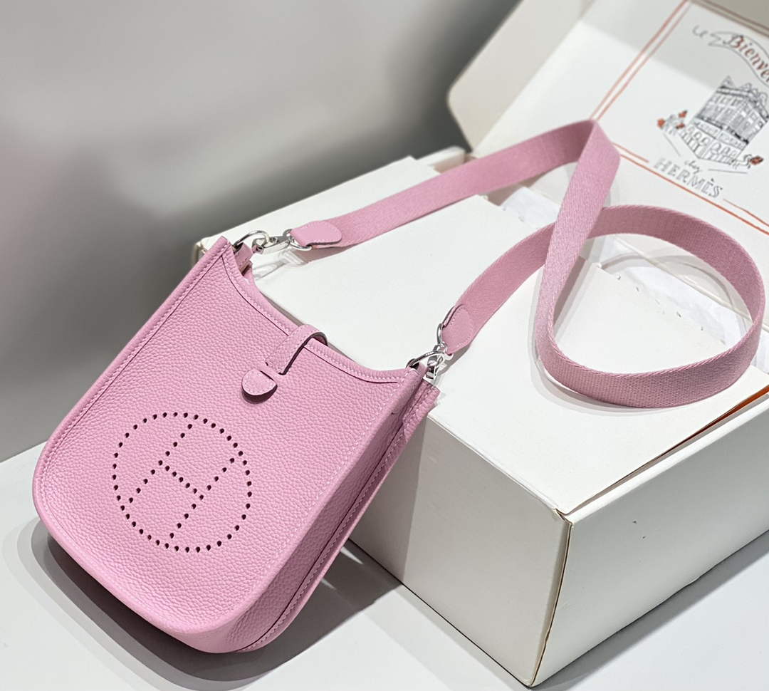 Hermes Mini Evelyne 16 Bag in Taurillon Clemence Leather H069429