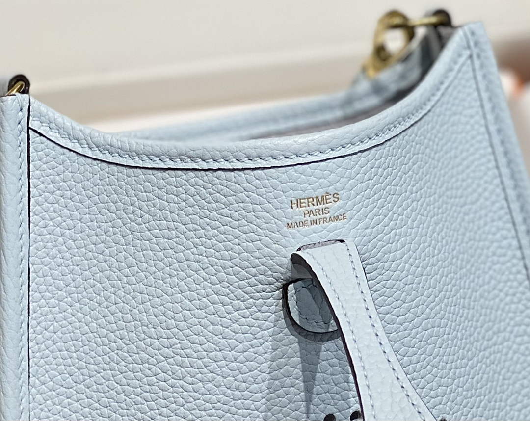 Hermes Mini Evelyne 16 Bag in Taurillon Clemence Leather H069431