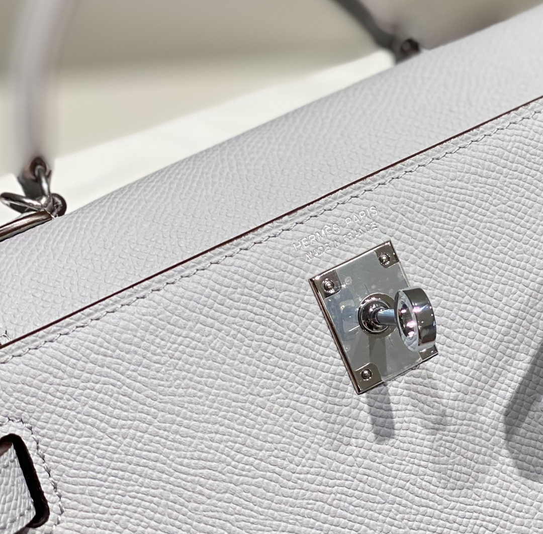Hermes Mini Kelly II Bag 19 Light Gray Epsom Gold Hardware H86102