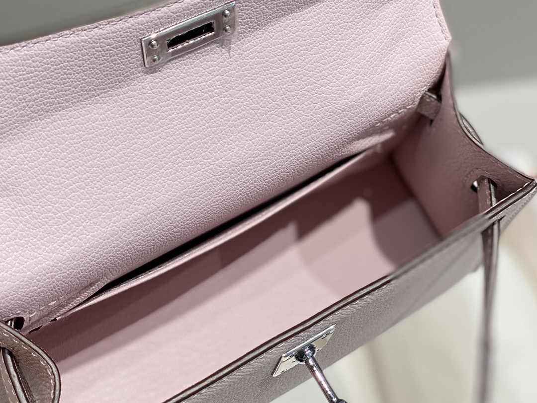 Hermes Mini Kelly II Bag 19 Light Pink Epsom Gold Hardware H86103
