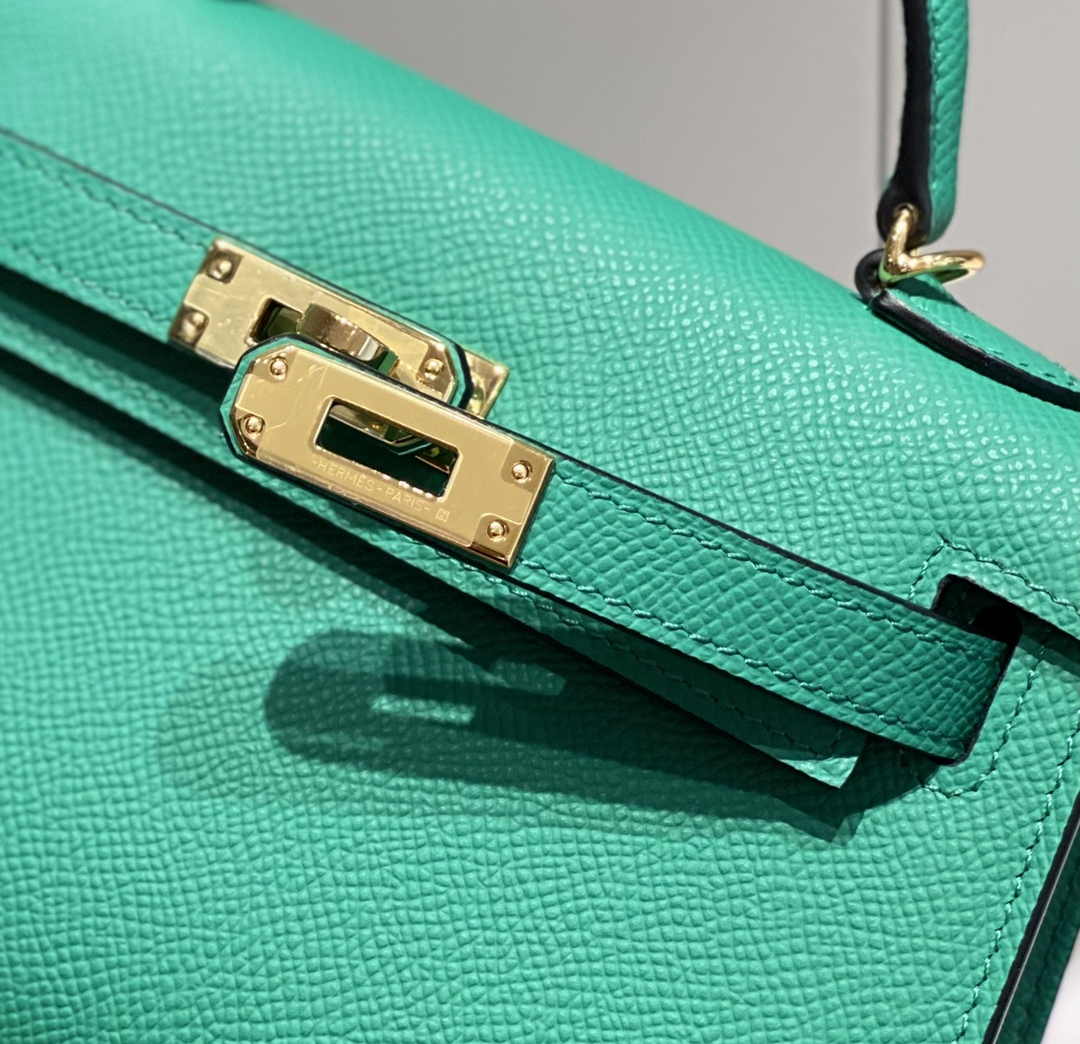Hermes Mini Kelly II Bag 19 Green Epsom Gold Hardware H86100