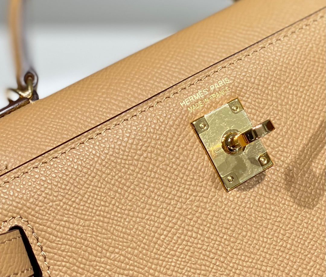 Hermes Mini Kelly II Bag 19 Tan Epsom Gold Hardware H86104
