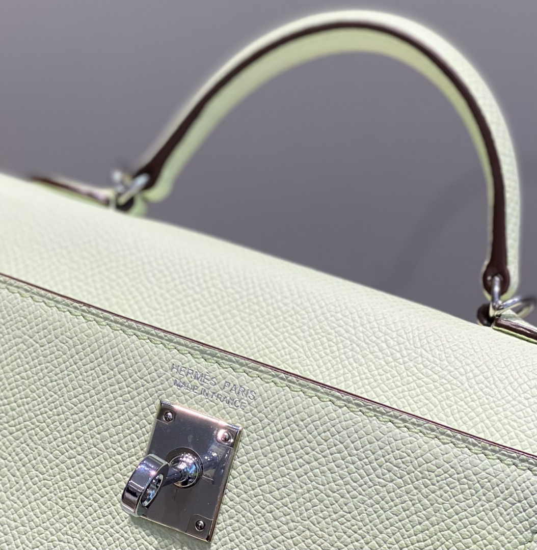 Hermes Mini Kelly II Bag 19 Light Green Epsom Gold Hardware H86106