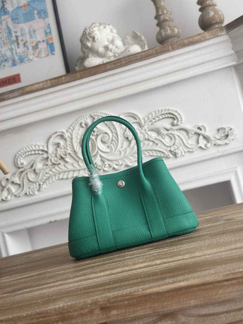Hermes Mini Neo Garden 23 Bag, H086744 Togo calfskin