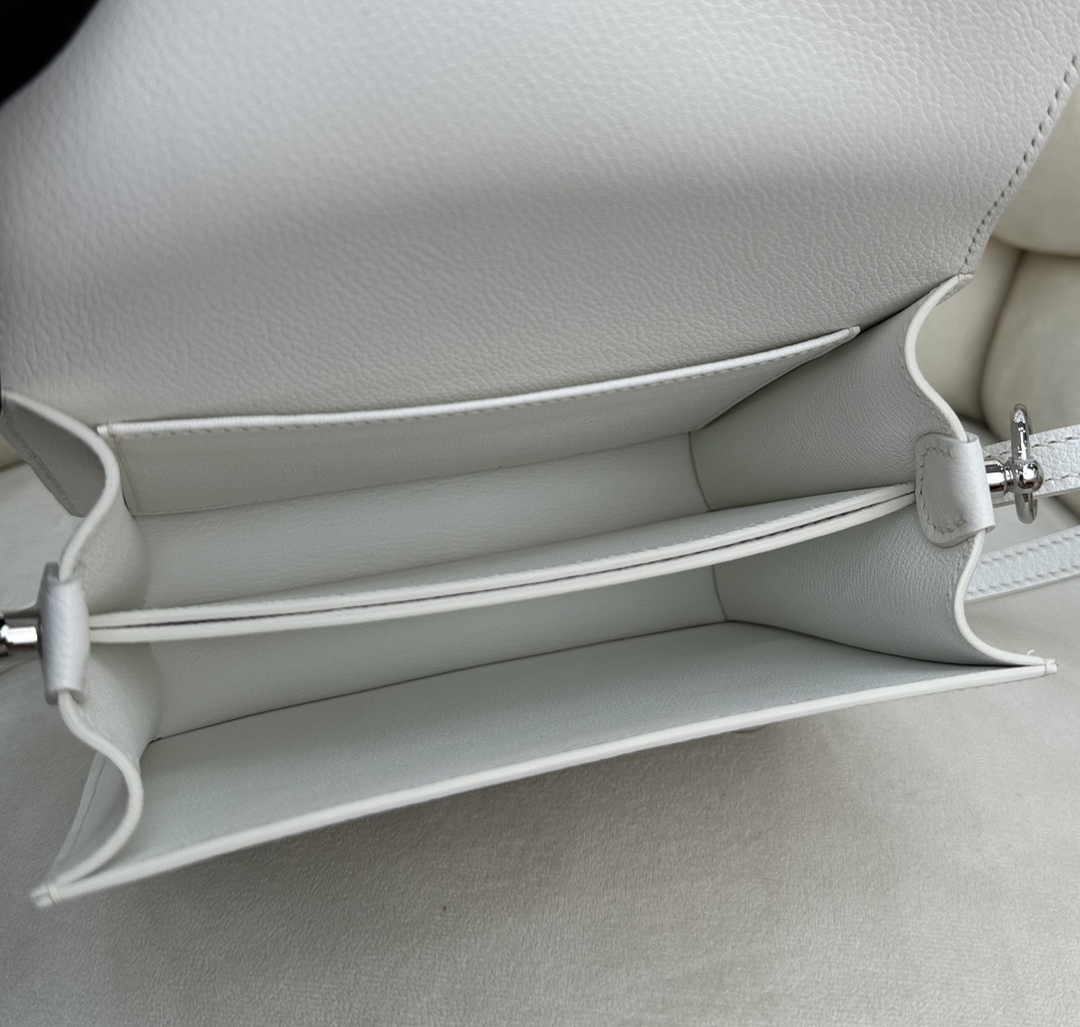 Hermès Mini Roulis Bag White Evercolor Silver Hardware H50309