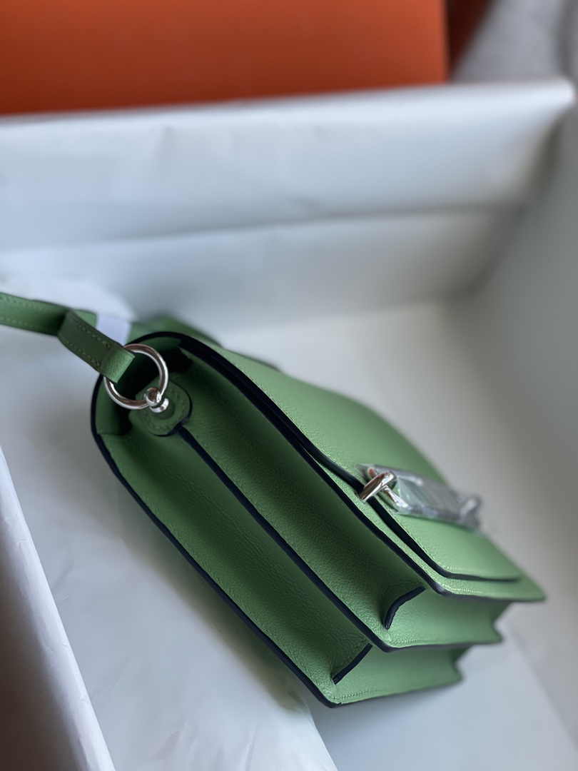 Hermès Mini Roulis Bag Light Green Evercolor Silver Hardware H50303