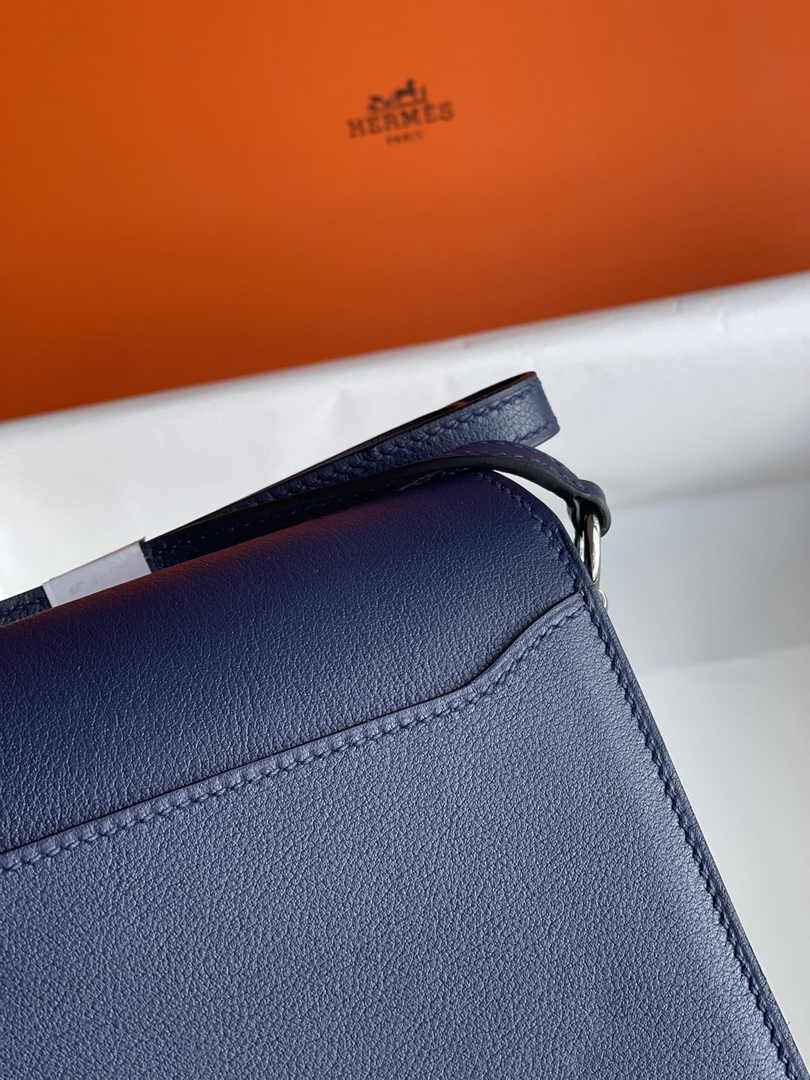 Hermès Mini Roulis Bag Navy Blue Evercolor Silver Hardware H50311