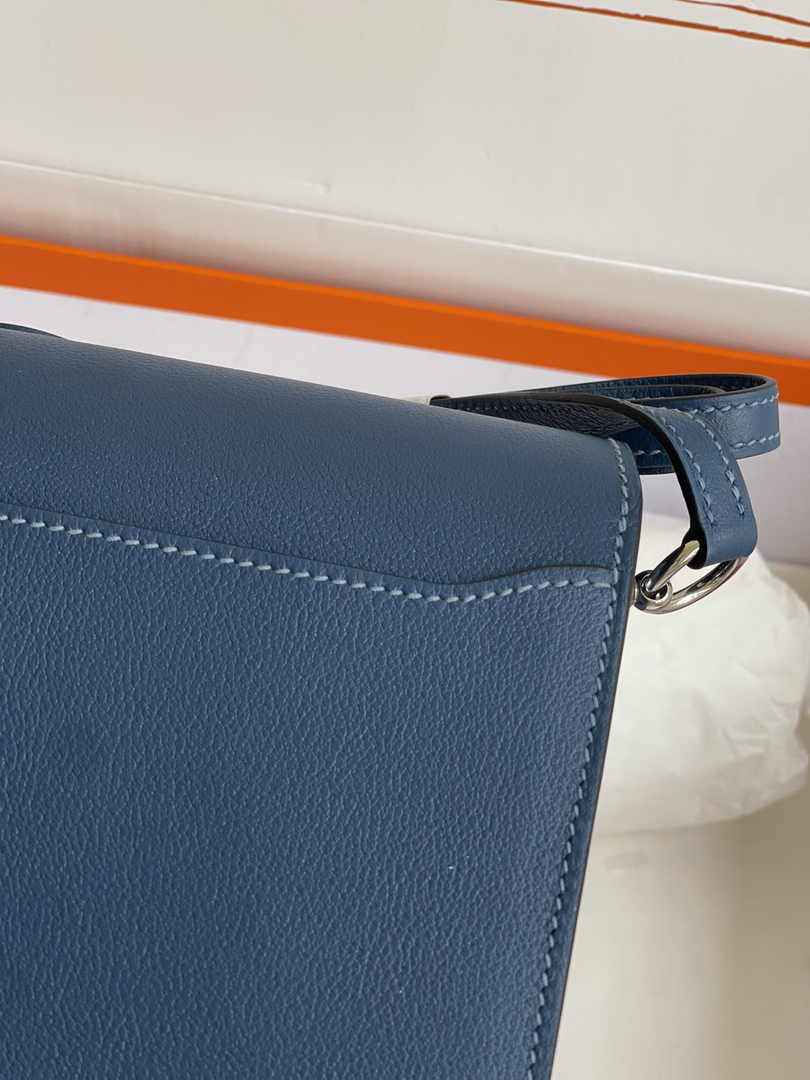 Hermès Mini Roulis Bag Blue Evercolor Silver Hardware H50313