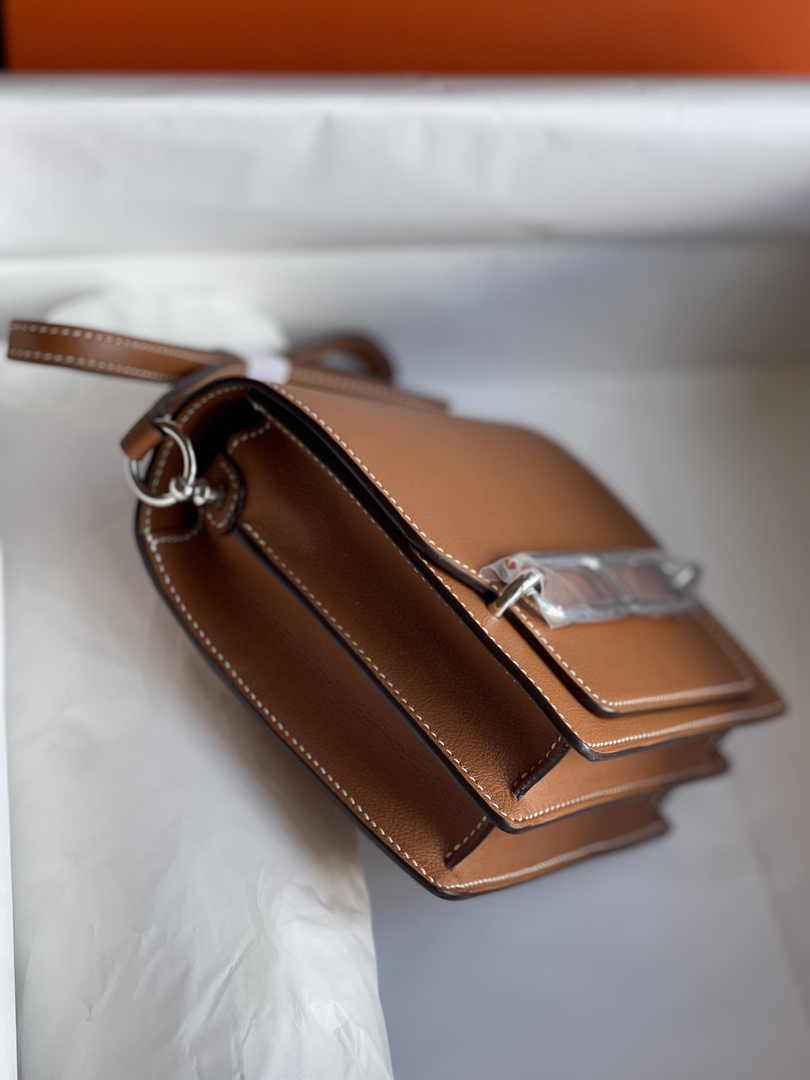 Hermès Mini Roulis Bag Brown Evercolor Silver Hardware H50320