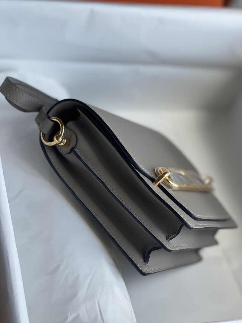 Hermès Mini Roulis Bag Gray Evercolor Gold Hardware H50333