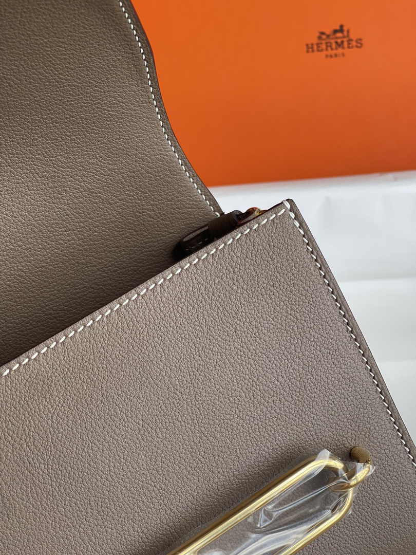 Hermès Mini Roulis Bag Light Brown Evercolor Gold Hardware H50335