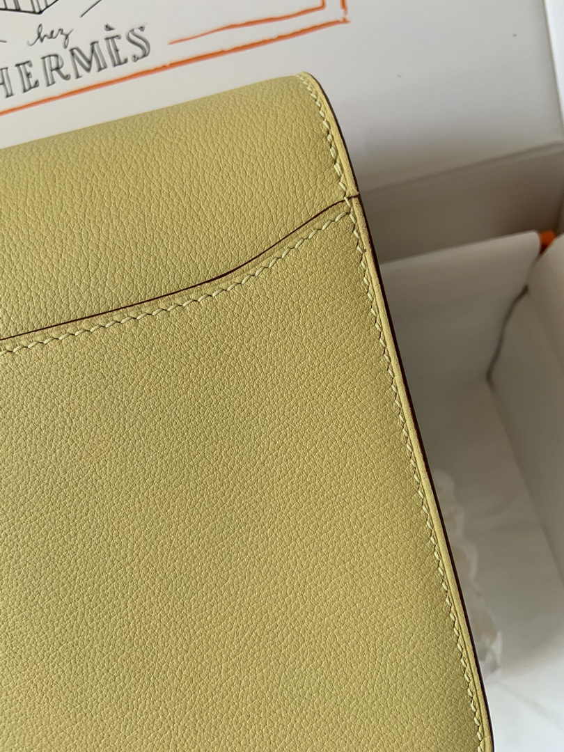 Hermès Mini Roulis Bag Light Yellow Evercolor Gold Hardware H50329