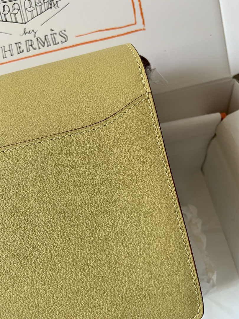 Hermès Mini Roulis Bag Light Yellow Evercolor Silver Hardware H50330