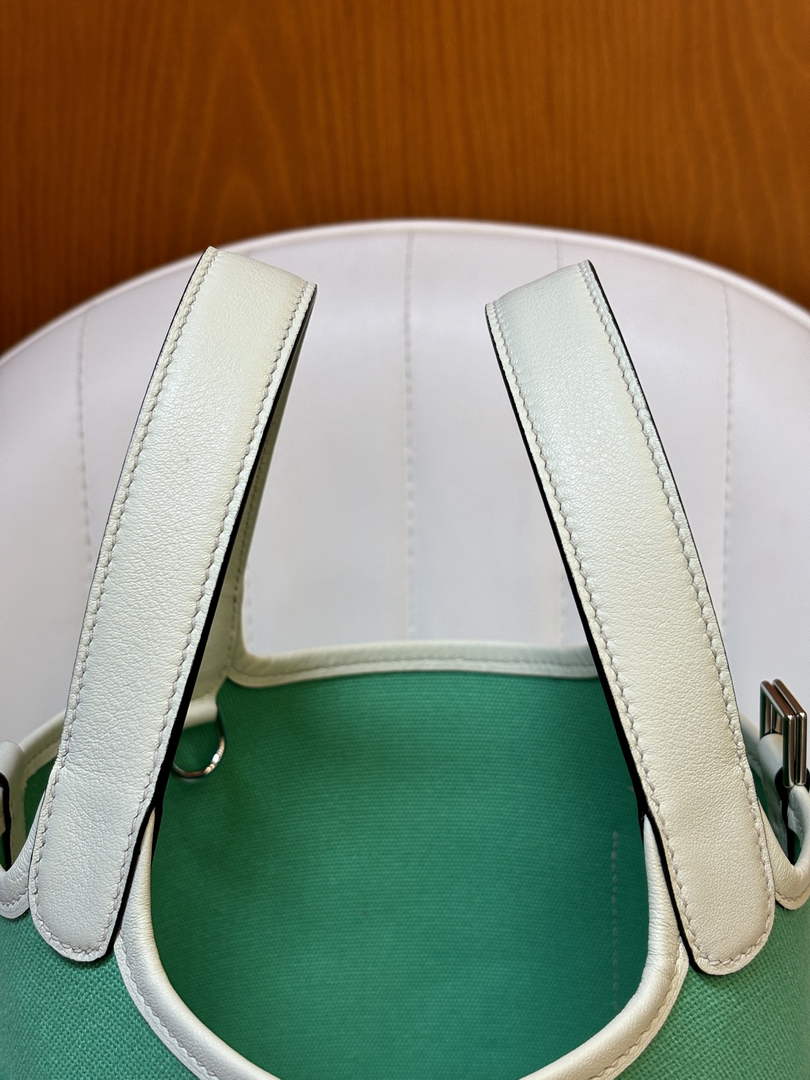 Hermès Picotin Lock 18 pocket bag H925600