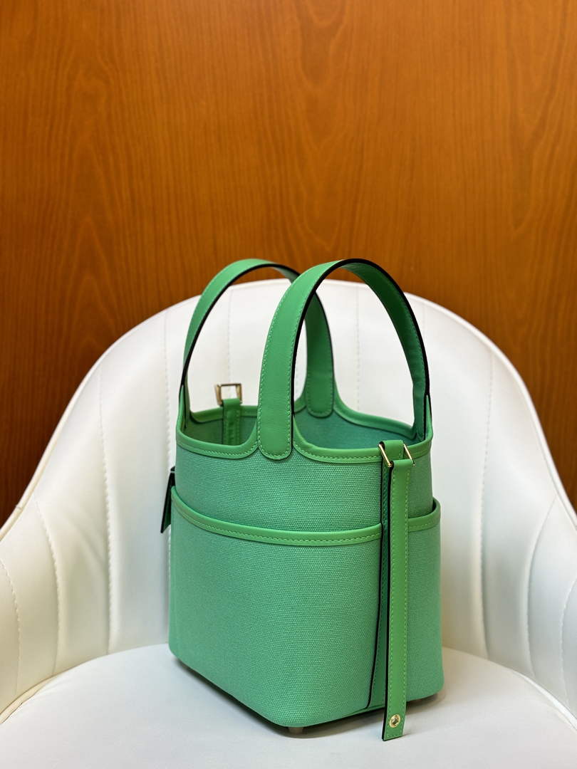 Hermès Picotin Lock 18 pocket bag H925609