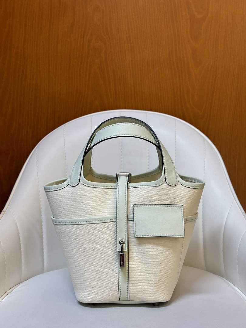Hermès Picotin Lock 18 pocket bag H925601