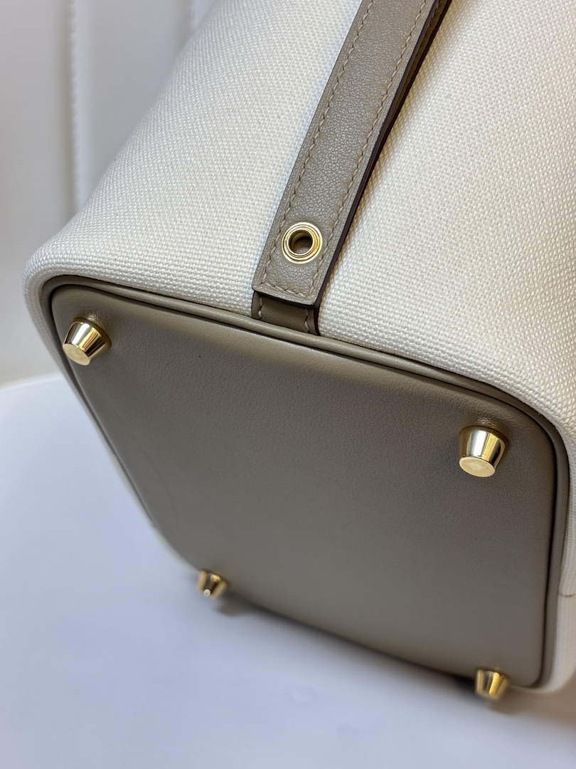Hermès Picotin Lock 18 pocket bag H925605