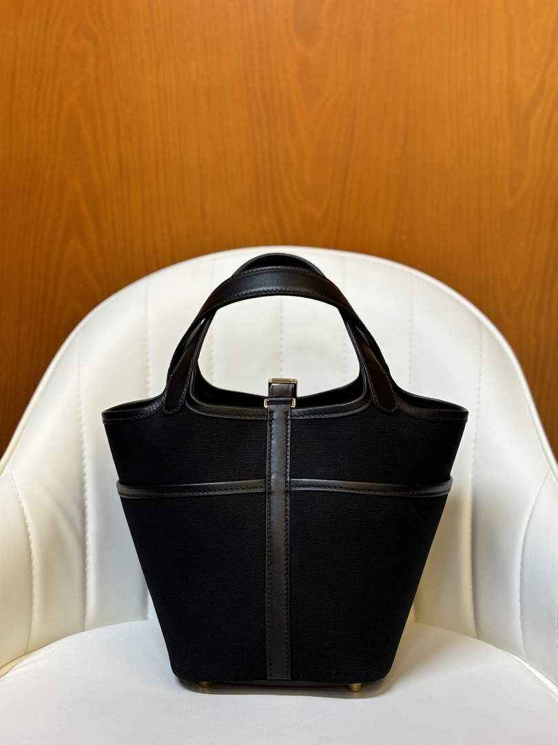 Hermès Picotin Lock 18 pocket bag H925603