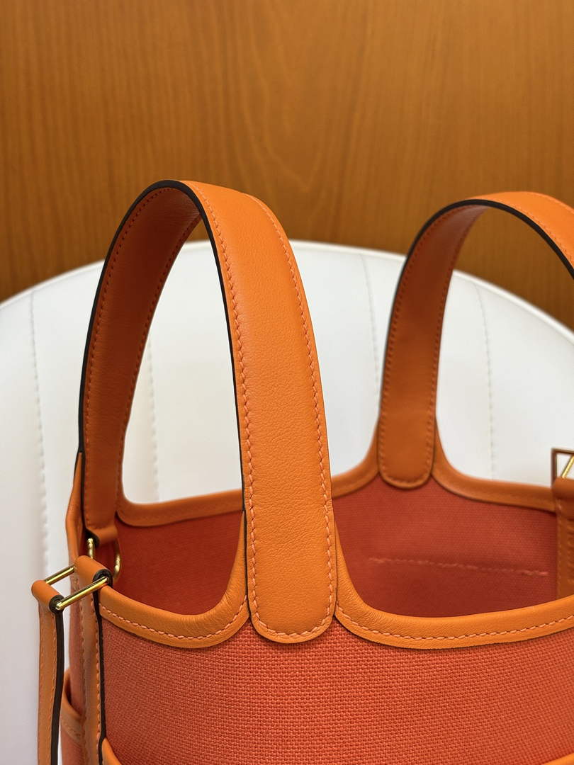 Hermès Picotin Lock 18 pocket bag H925604