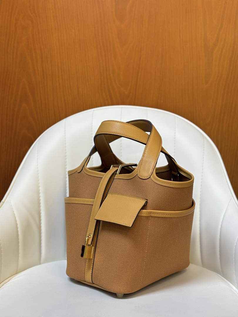 Hermès Picotin Lock 18 pocket bag H925610
