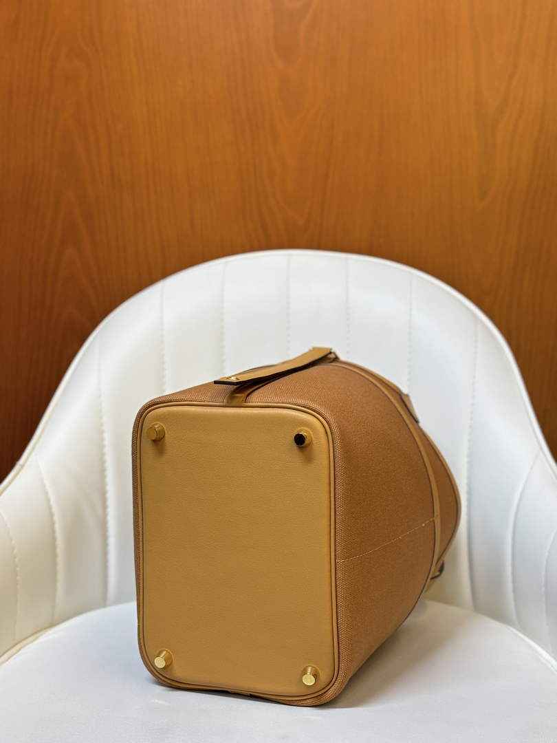 Hermès Picotin Lock 18 pocket bag H925610