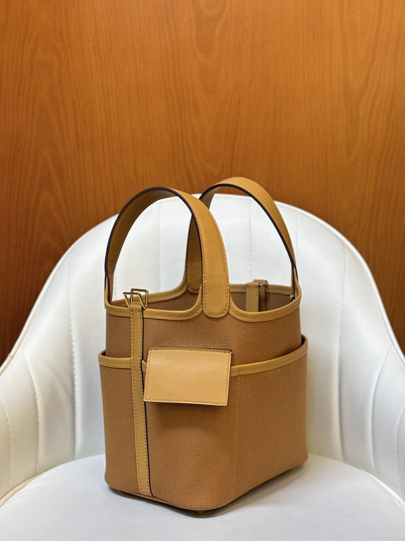 Hermès Picotin Lock 18 pocket bag H925610