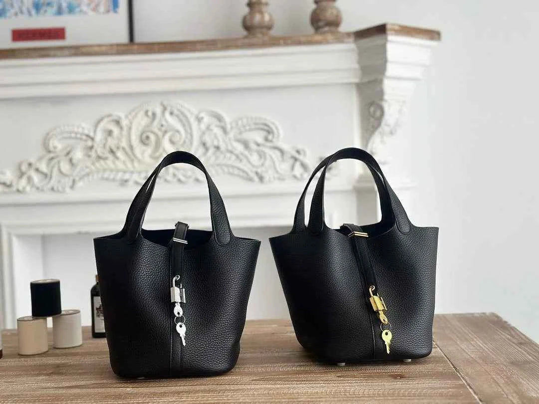 Hermès Picotin Lock 18 pocket bag Togo Leather H935100 black