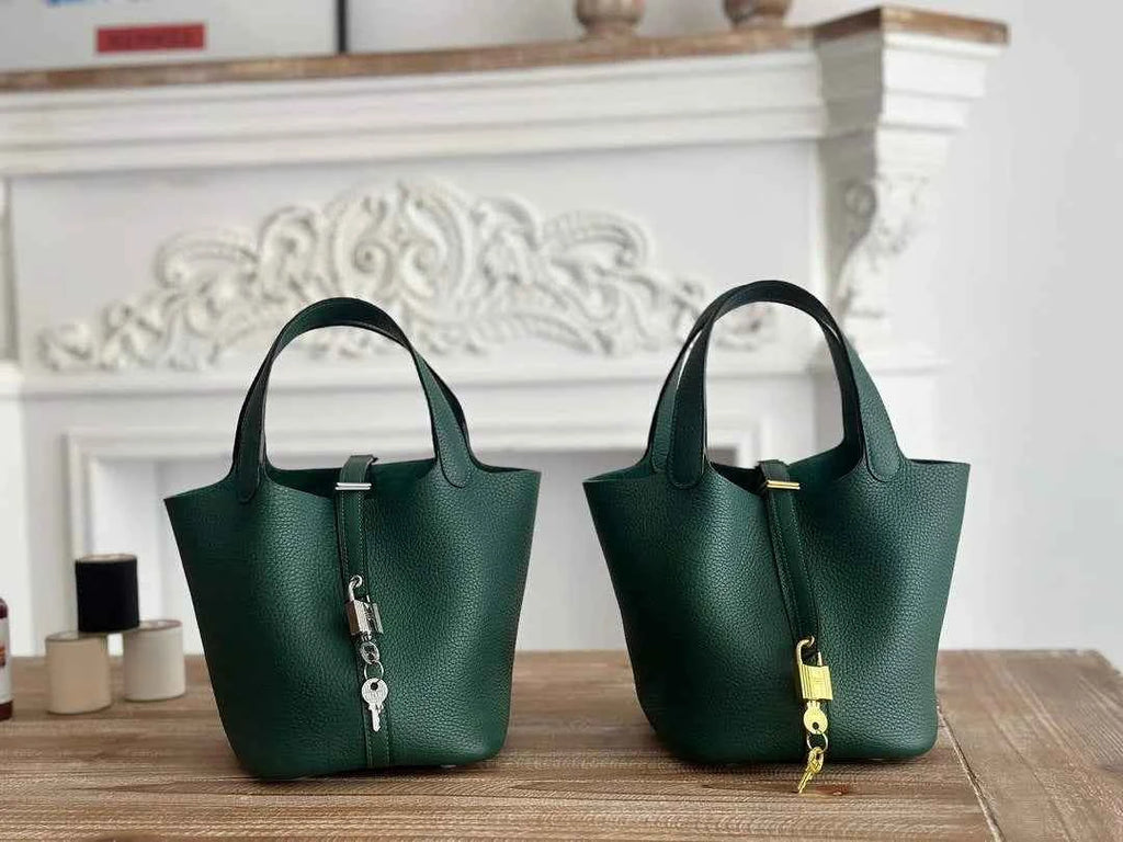 Hermès Picotin Lock 18 pocket bag Togo Leather H935100 dark green