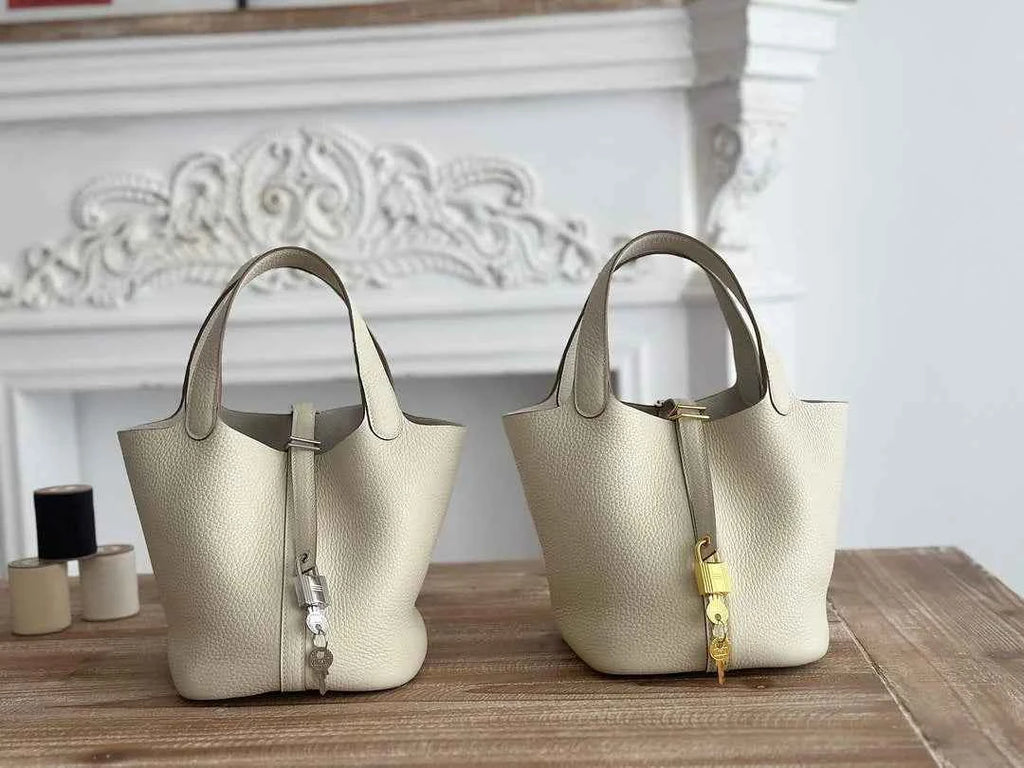 Hermès Picotin Lock 18 pocket bag Togo Leather H935100 beige