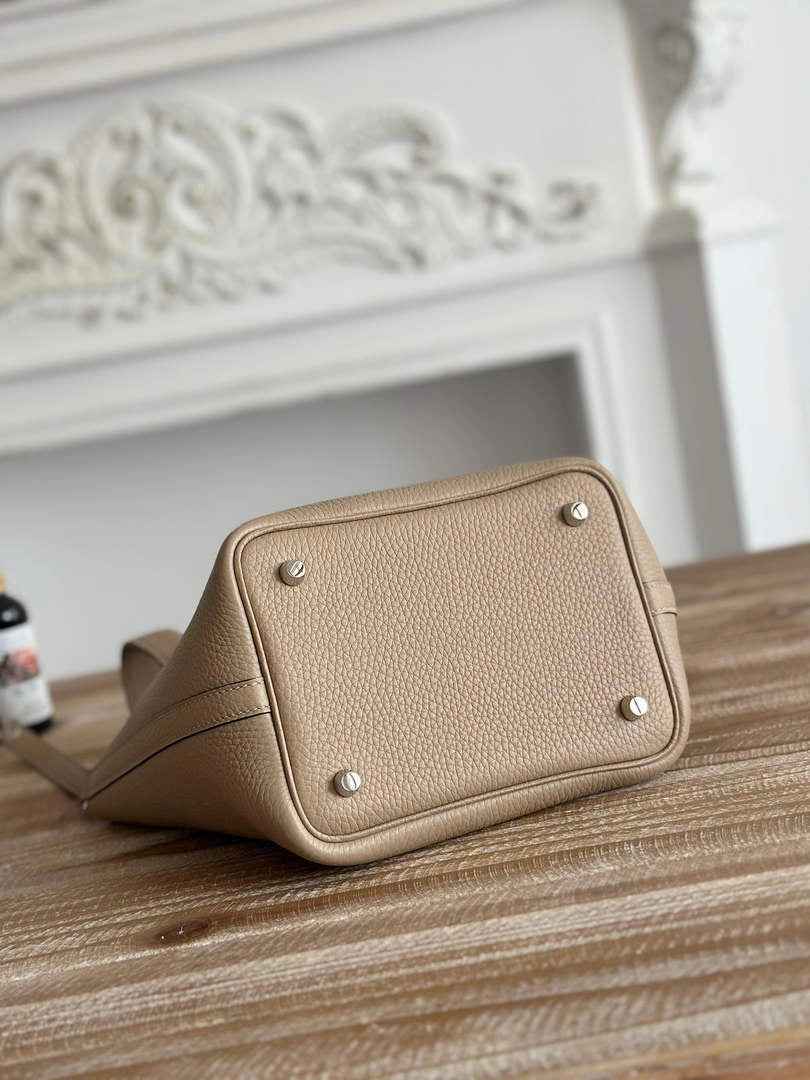 Hermès Picotin Lock 18 pocket bag Togo Leather Gray H9352006