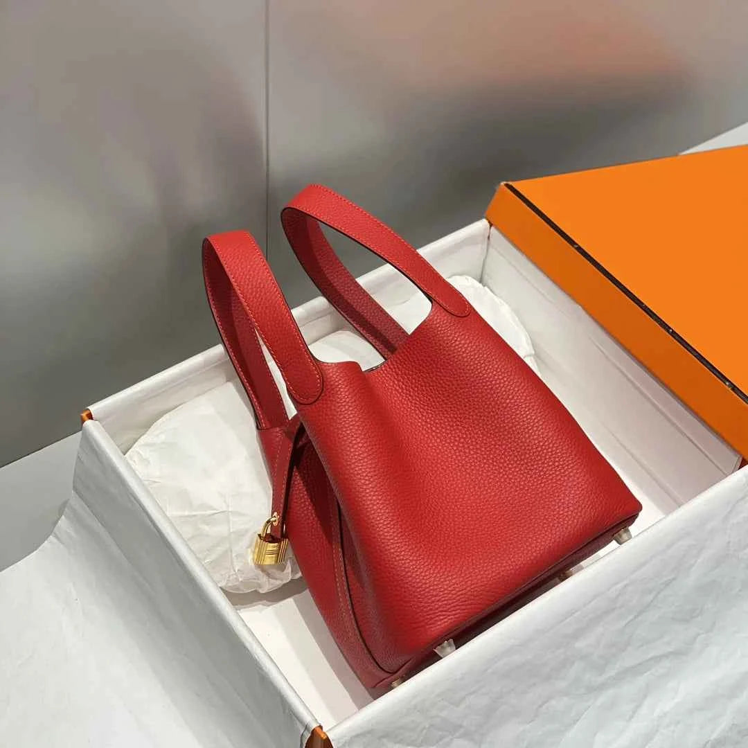 Hermès Picotin Lock 18 pocket bag Togo Leather Red H9352008