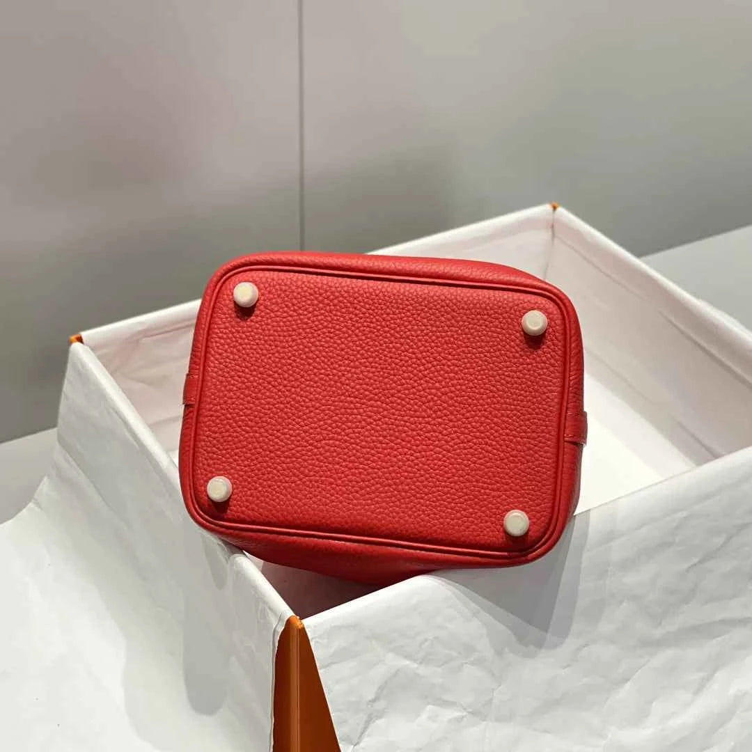 Hermès Picotin Lock 18 pocket bag Togo Leather Red H9352008