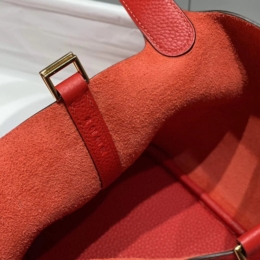 Hermès Picotin Lock 18 pocket bag Togo Leather Red H9352008