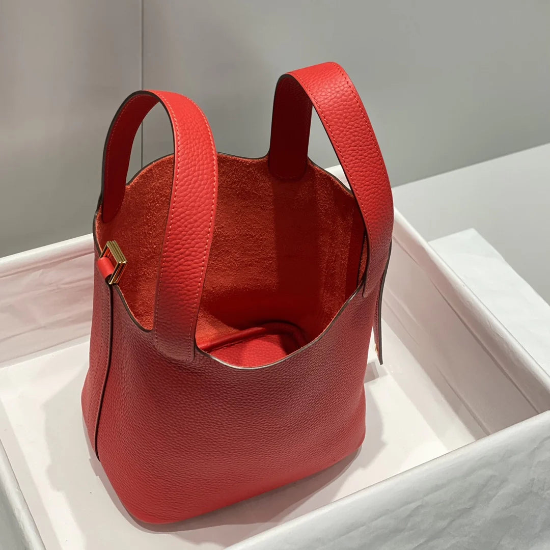 Hermès Picotin Lock 18 pocket bag Togo Leather Red H9352008