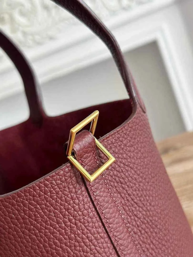 Hermès Picotin Lock 18 pocket bag Togo Leather Wine Red H9352005
