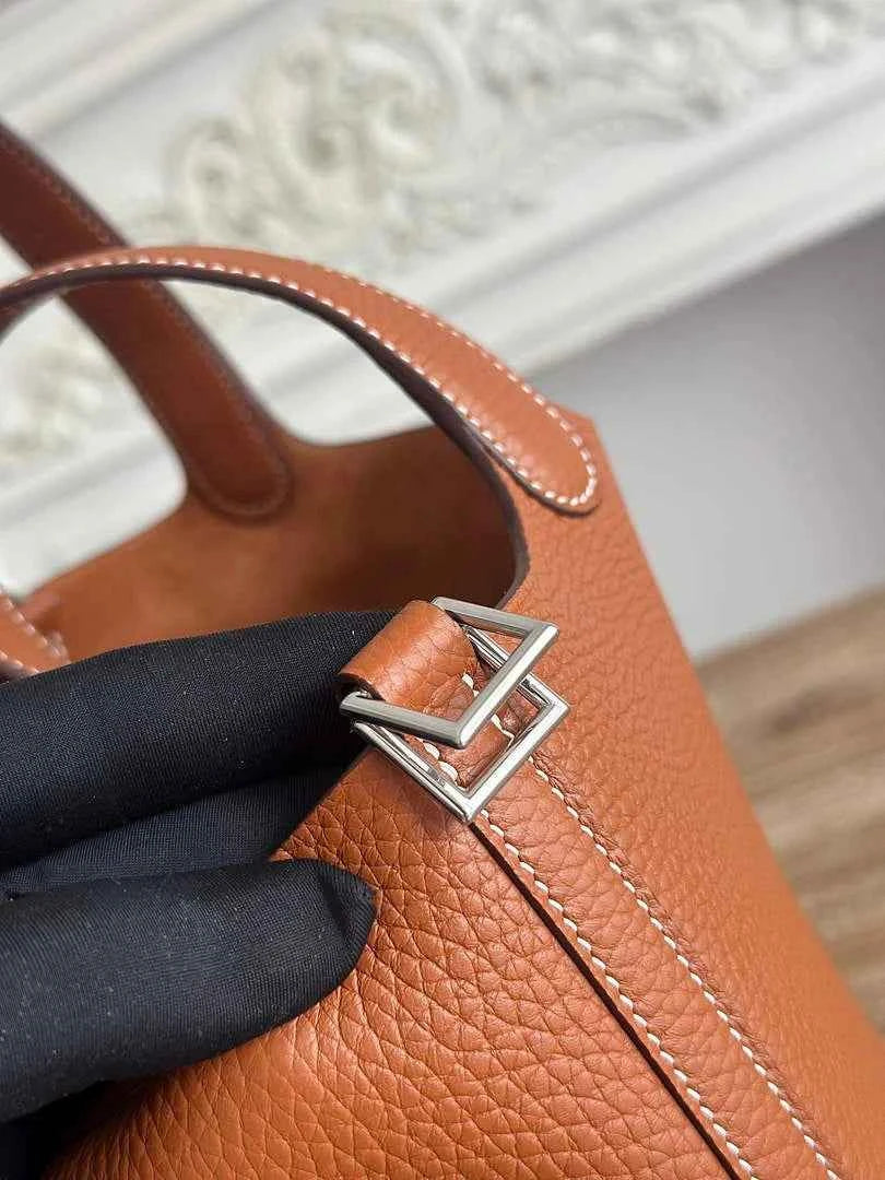 Hermès Picotin Lock 18 pocket bag Togo Leather Brown H9352001