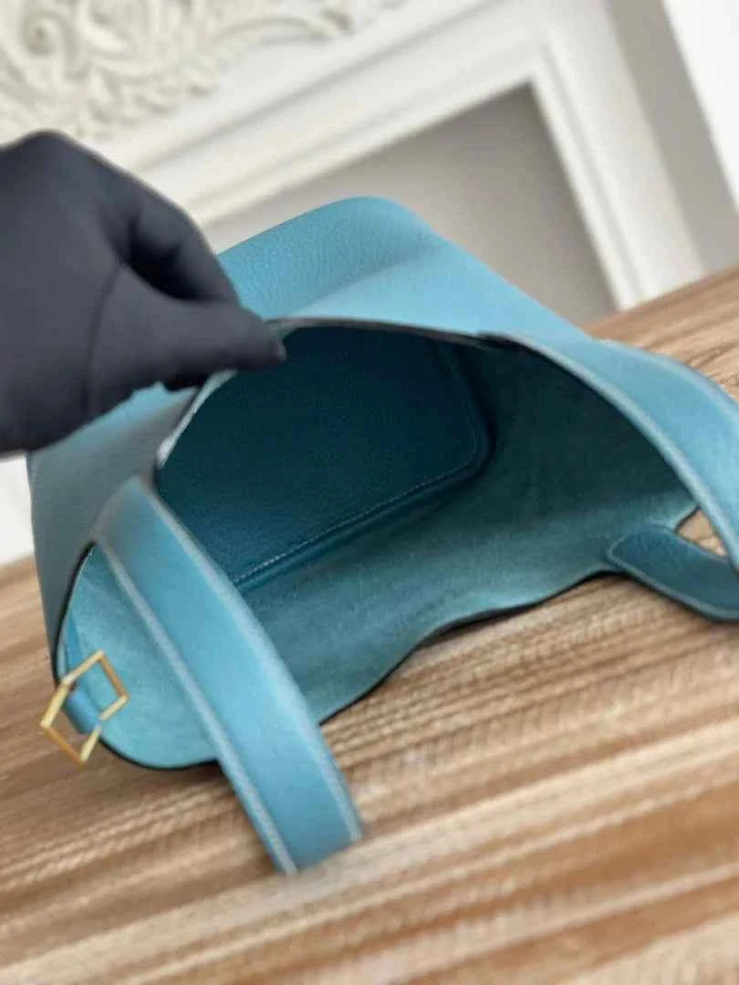 Hermès Picotin Lock 18 pocket bag Togo Leather Blue H9352002