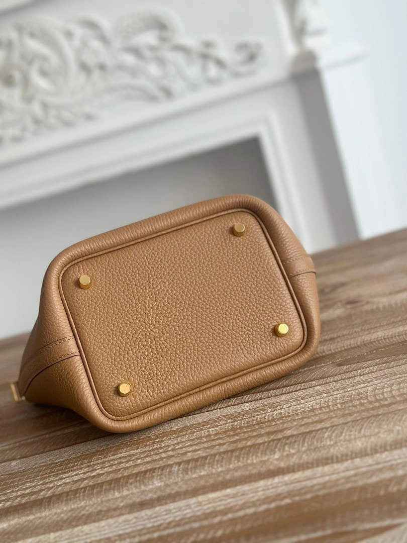 Hermès Picotin Lock 18 pocket bag Togo Leather Tan H9352003