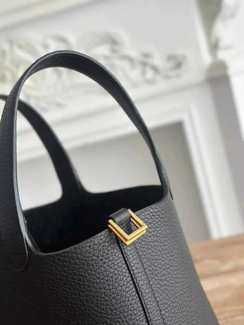 Hermès Picotin Lock 18 pocket bag Togo Leather H935100 black