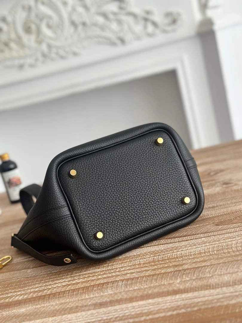Hermès Picotin Lock 18 pocket bag Togo Leather H935100 black