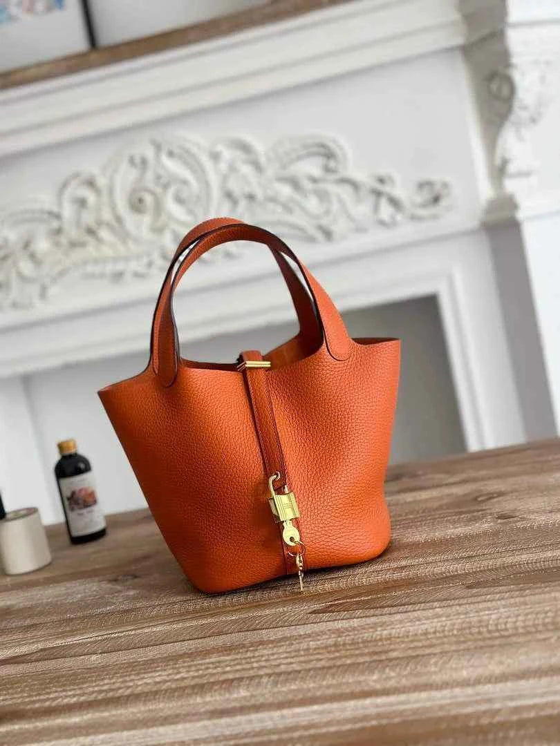 Hermès Picotin Lock 18 pocket bag Togo Leather H935100 orange