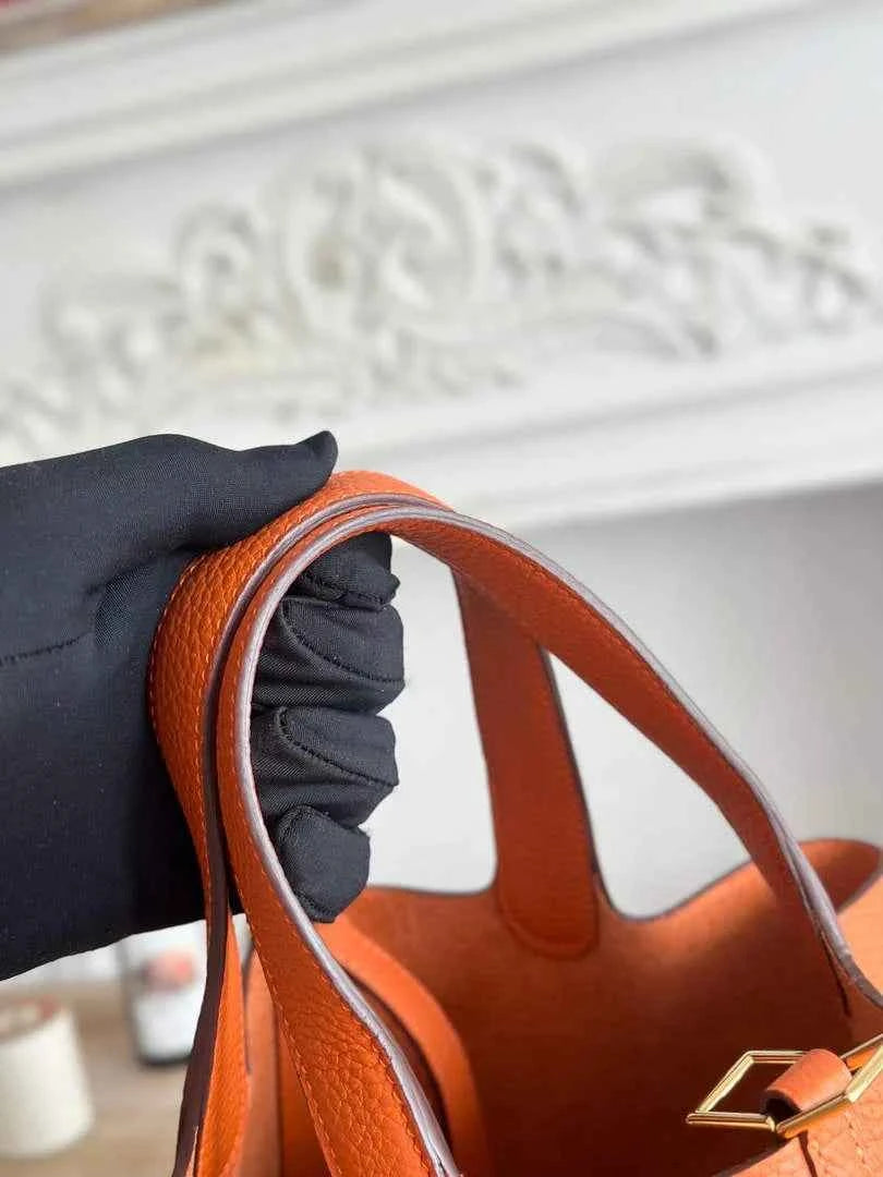 Hermès Picotin Lock 18 pocket bag Togo Leather H935100 orange