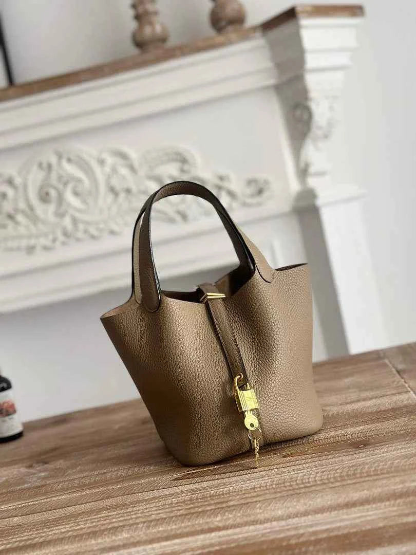 Hermès Picotin Lock 18 pocket bag Togo Leather H935100 gray
