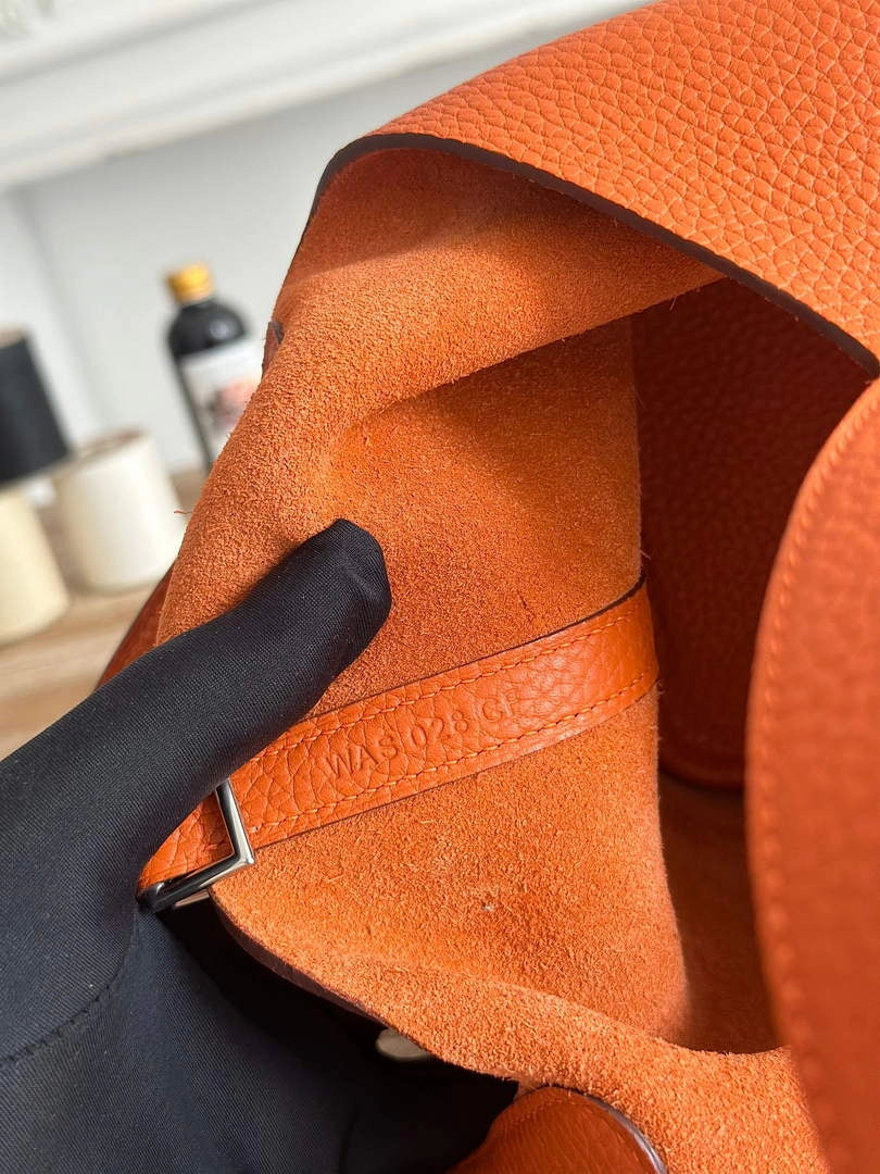 Hermès Picotin Lock 18 pocket bag Togo Leather H935100 orange